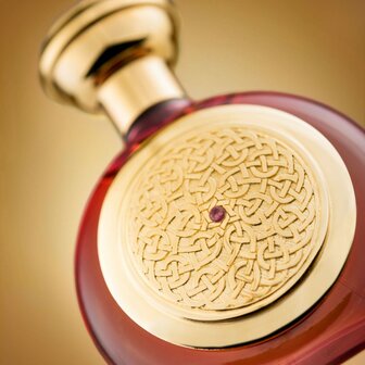 Oud Sapphire