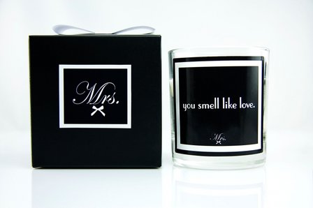 YOU SMELL LIKE LOVE scented candle 270 gr